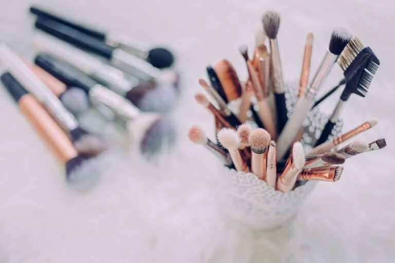 wedding color palette ideas with romantic modern tones